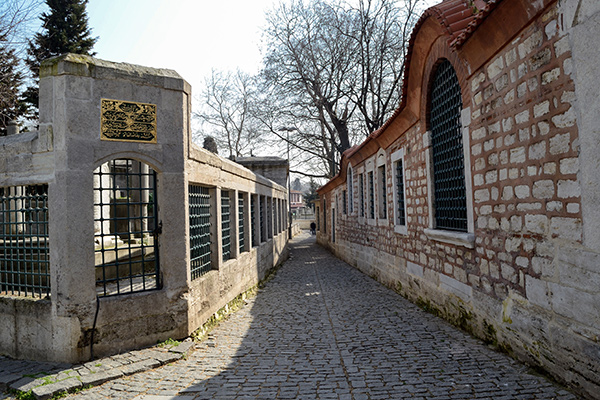 Walking Tour in Eyüp Cemetery